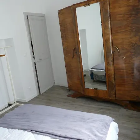 Apartment T4 De 85m2 Avec Garage En Plein Coeur De Sete