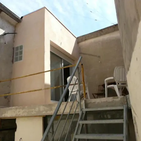 T4 De 85m2 Avec Garage En Plein Coeur De